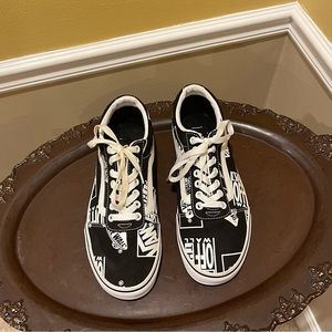 Vans Black White Words Script Off The Wall Tennis Skate Shoes Size 7.5 Men’s
